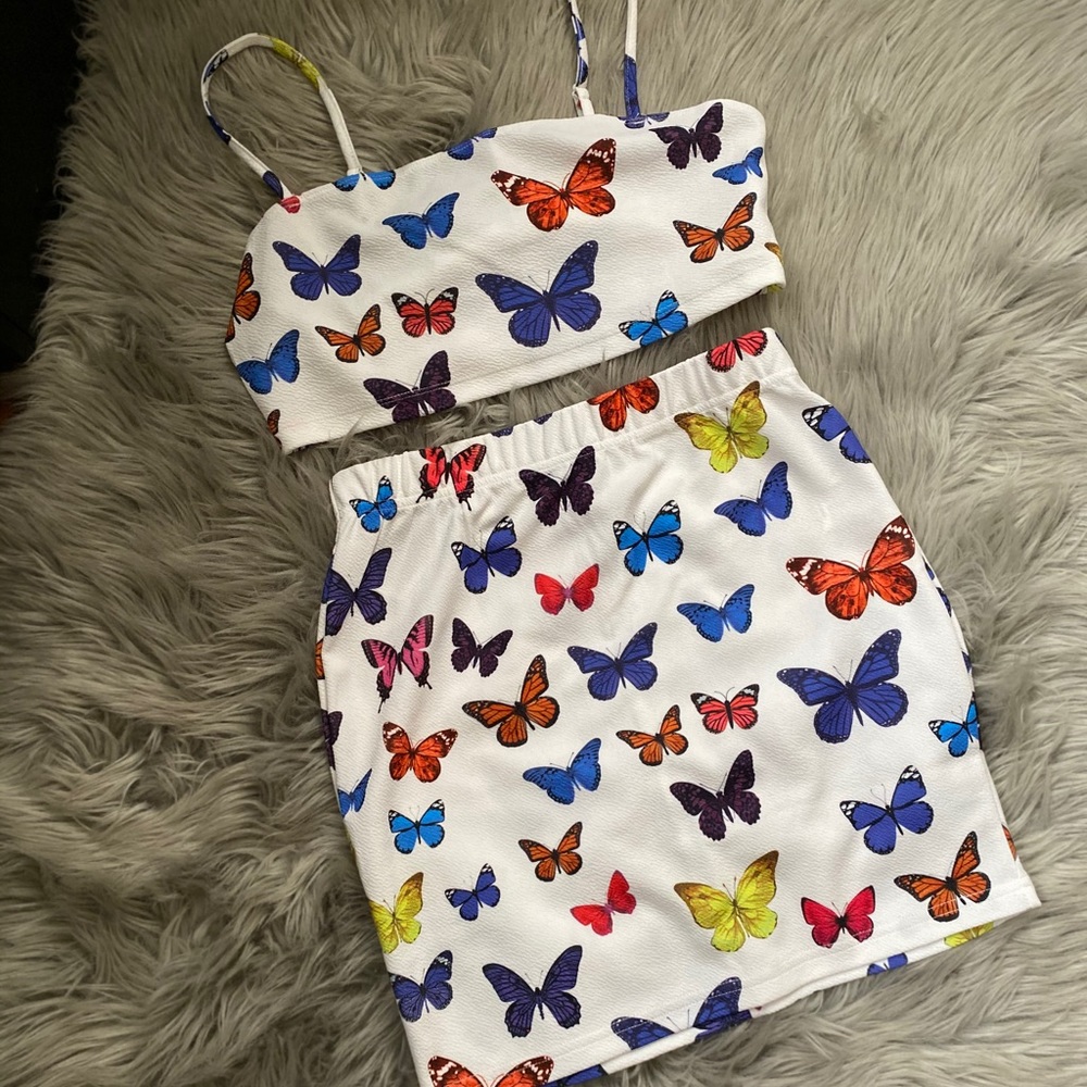 Two piece skirt set